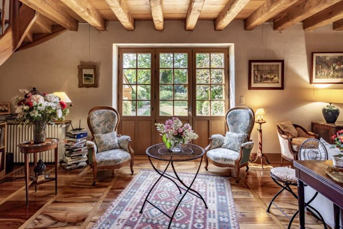 Image No.6-5 Bed House for sale