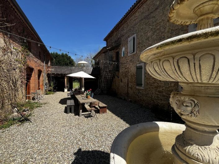 Image No.13-Propriété de 12 chambres à vendre à Carla-Bayle