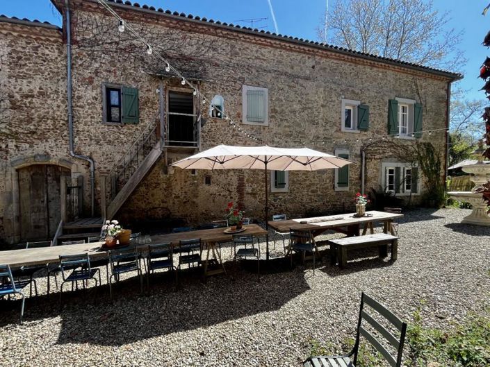 Image No.4-Propriété de 12 chambres à vendre à Carla-Bayle