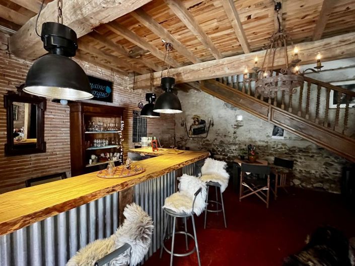 Image No.9-Propriété de 12 chambres à vendre à Carla-Bayle