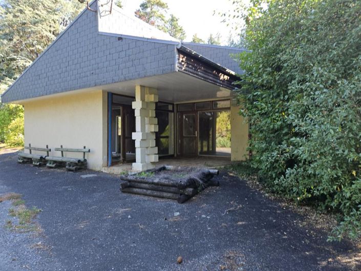 Image No.5-Propriété de 31 chambres à vendre à Égletons