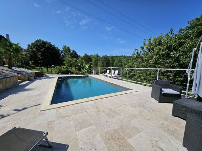 Image No.11-5 Bed House for sale