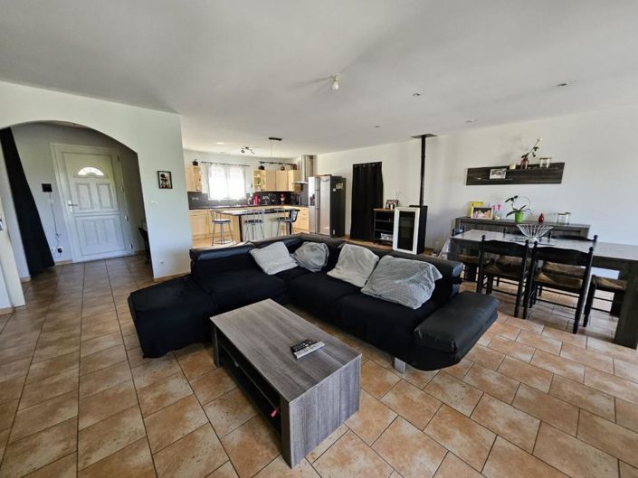 Image No.13-5 Bed House for sale