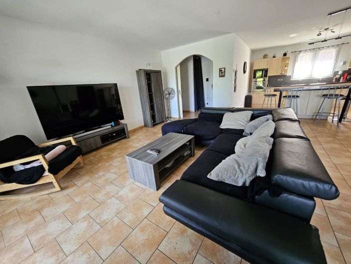 Image No.4-5 Bed House for sale