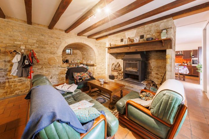 Image No.11-6 Bed House for sale