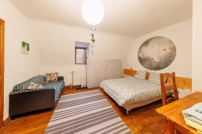 Image No.13-6 Bed House for sale