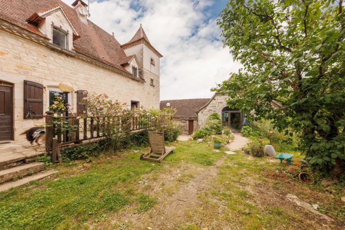 Image No.16-6 Bed House for sale