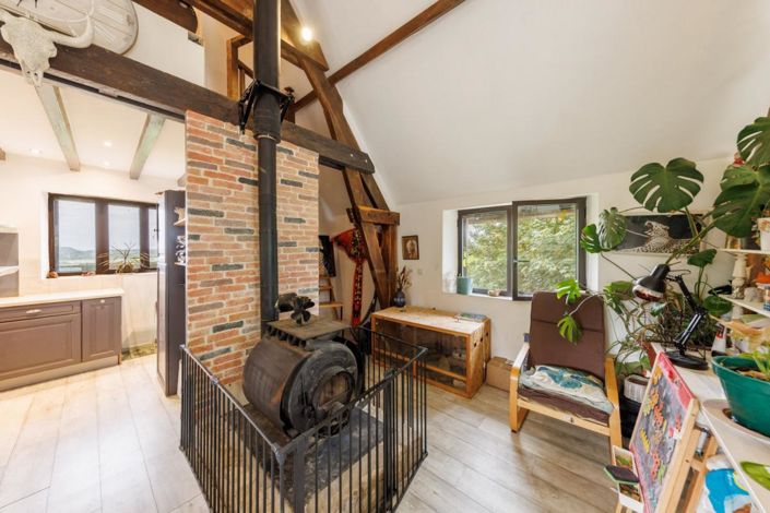 Image No.19-6 Bed House for sale