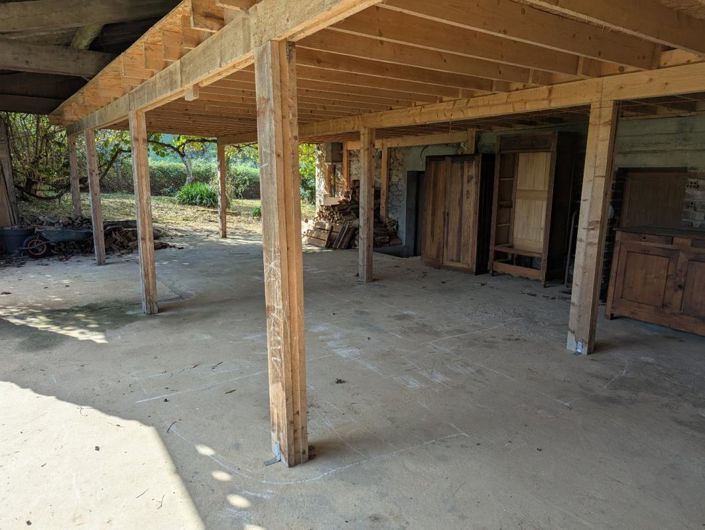 Image No.14-3 Bed Property for sale