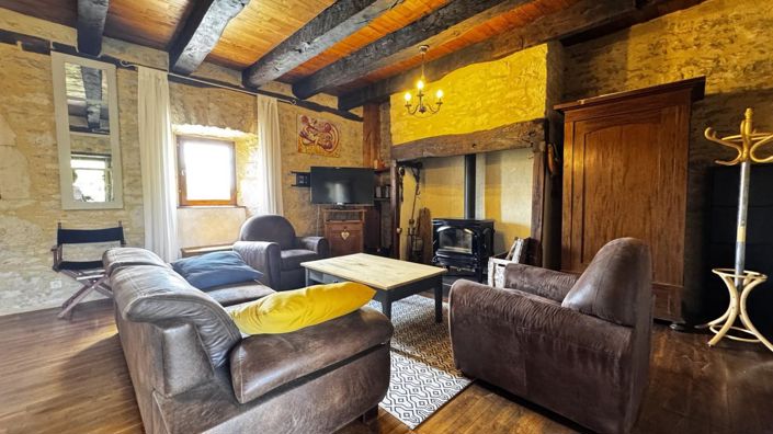 Image No.11-3 Bed House for sale