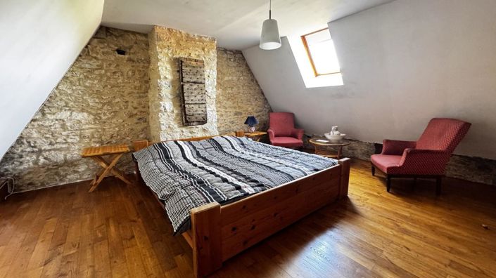 Image No.15-3 Bed House for sale