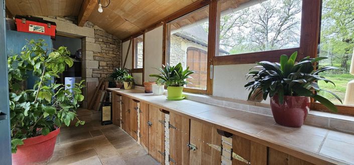 Image No.11-5 Bed House for sale