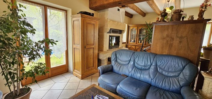 Image No.9-5 Bed House for sale