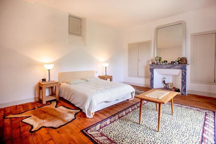 Image No.5-5 Bed Property for sale