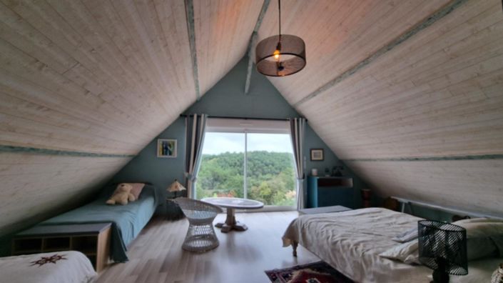 Image No.9-8 Bed House for sale