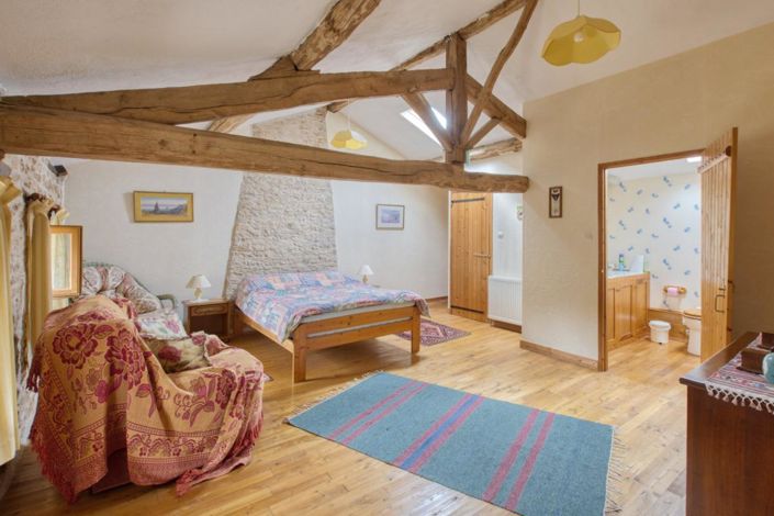 Image No.11-5 Bed House for sale