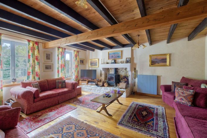 Image No.2-5 Bed House for sale