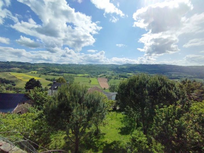 Image No.2-4 Bed House for sale