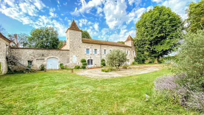 Image No.1-12 Bed Chateaux for sale