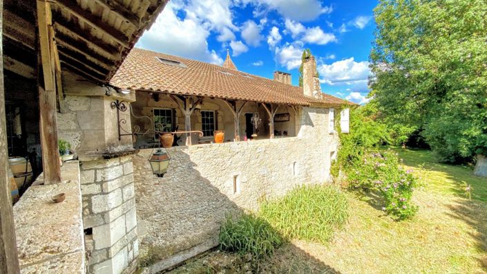 Image No.11-12 Bed Chateaux for sale