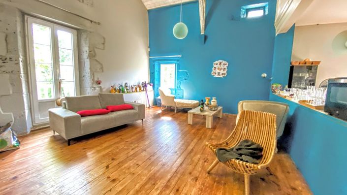 Image No.15-12 Bed Chateaux for sale