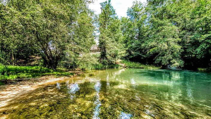 Image No.7-12 Bed Chateaux for sale