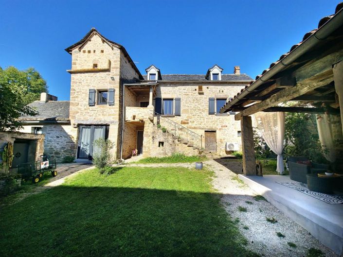 Image No.1-5 Bed House for sale