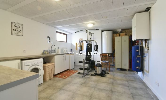 Image No.18-7 Bed Property for sale