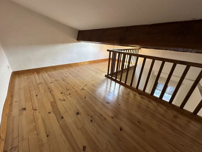 Image No.13-2 Bed Property for sale