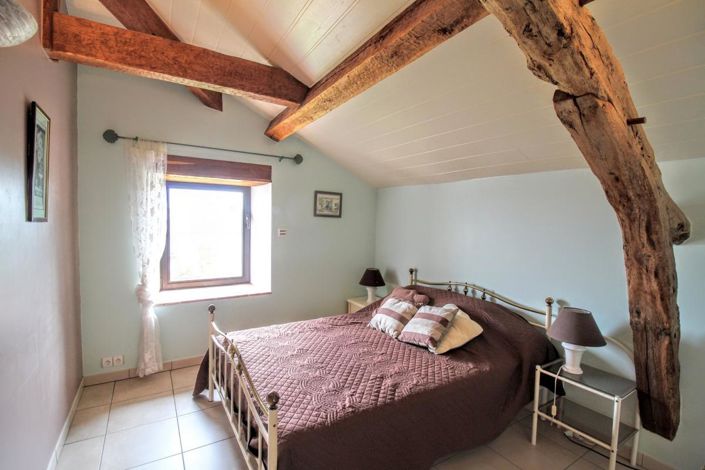 Image No.11-6 Bed House for sale