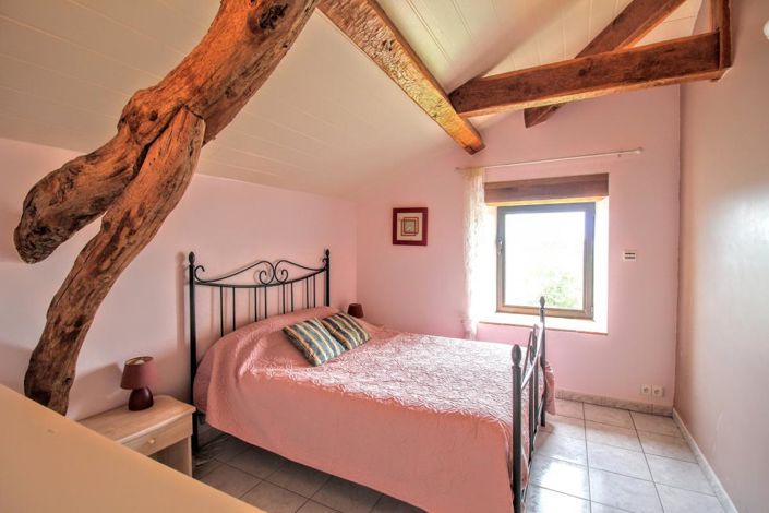 Image No.12-6 Bed House for sale