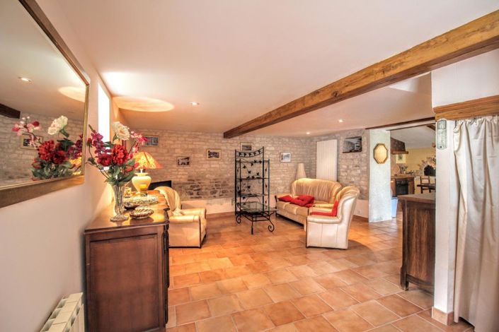 Image No.13-6 Bed House for sale