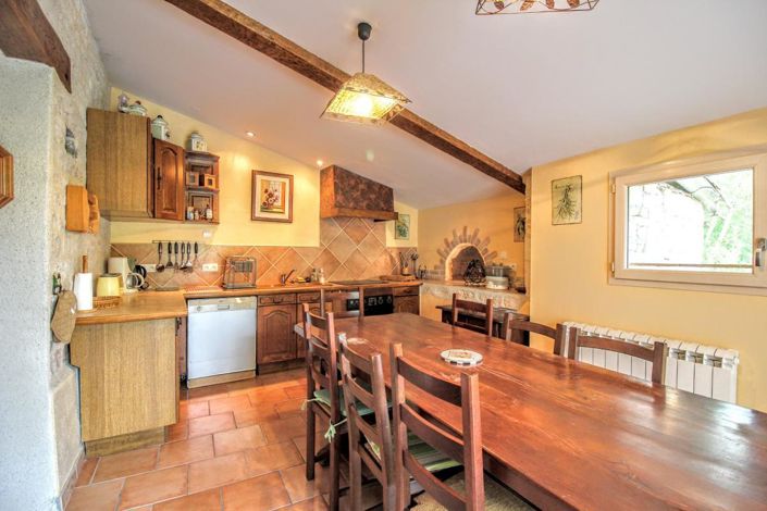 Image No.15-6 Bed House for sale