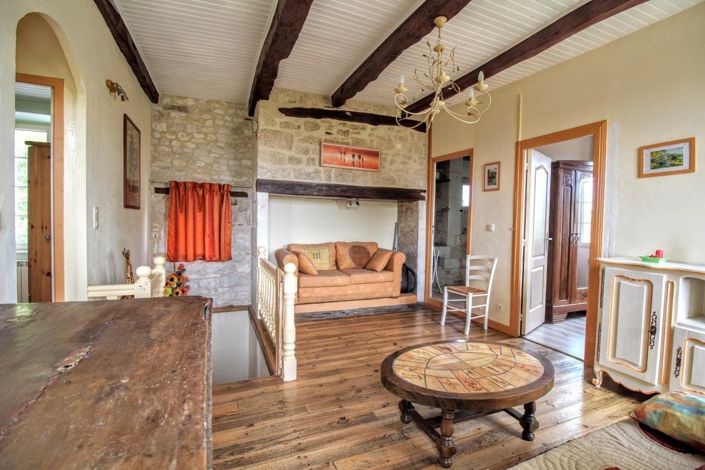 Image No.16-6 Bed House for sale