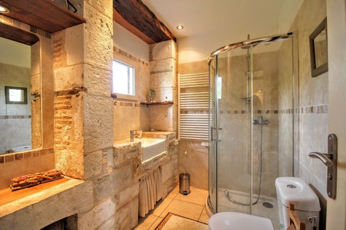 Image No.7-6 Bed House for sale