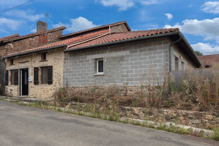 Image No.1-3 Bed House for sale