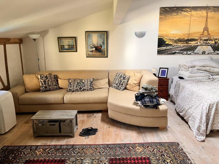 Image No.11-3 Bed Property for sale