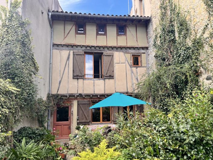 Image No.18-3 Bed Property for sale