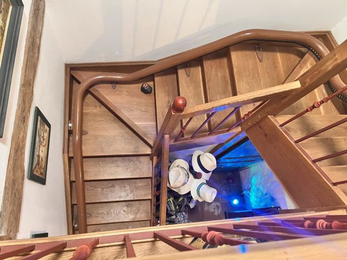 Image No.6-3 Bed Property for sale