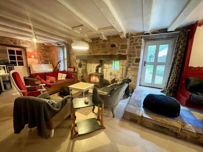 Image No.10-5 Bed House for sale