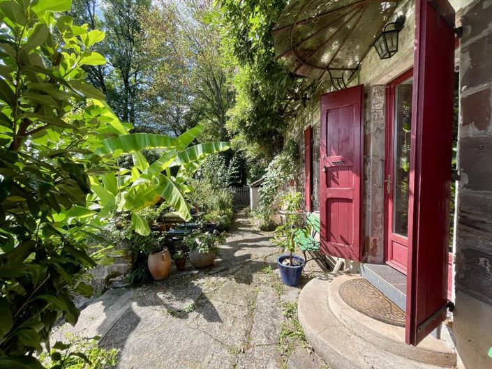 Image No.16-5 Bed House for sale