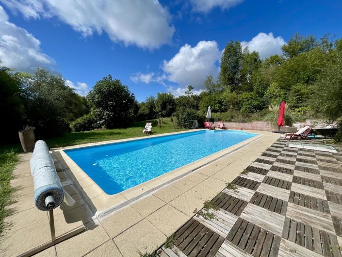 Image No.18-5 Bed House for sale