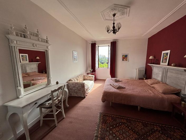 Image No.7-5 Bed House for sale