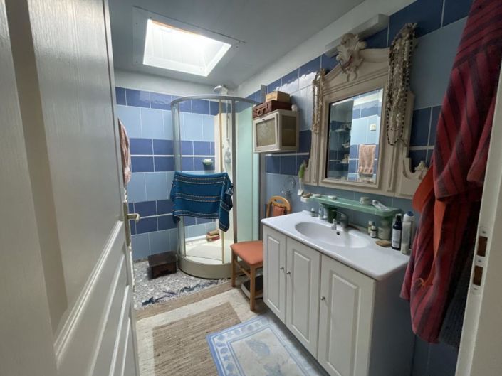 Image No.6-2 Bed House for sale