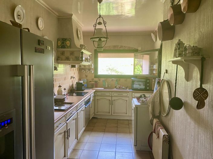 Image No.4-3 Bed Property for sale