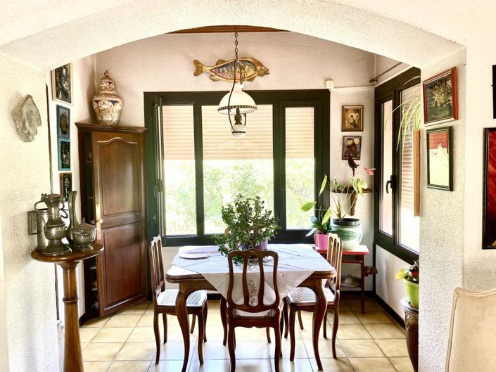 Image No.6-3 Bed Property for sale