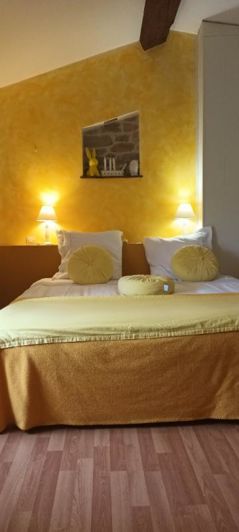 Image No.17-7 Bed House for sale