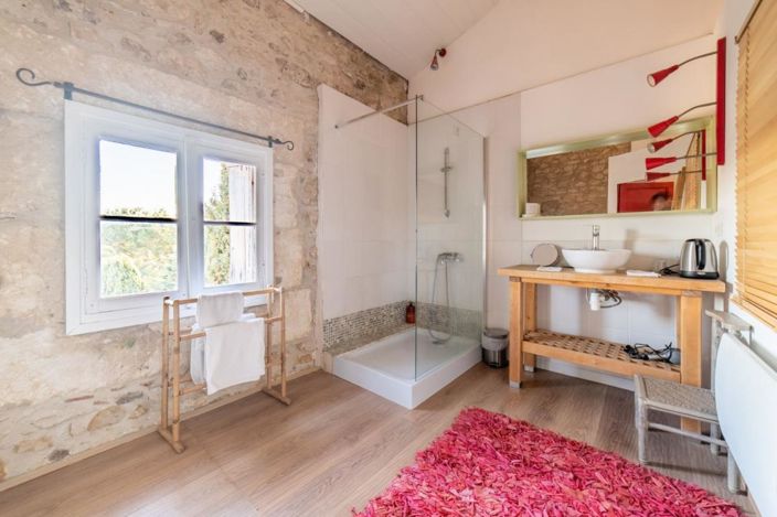 Image No.18-12 Bed House for sale