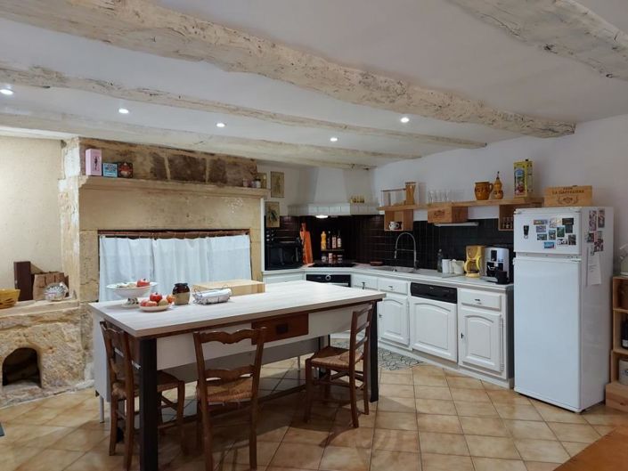 Image No.8-4 Bed Property for sale