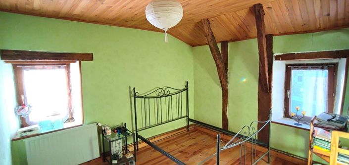 Image No.11-6 Bed House for sale